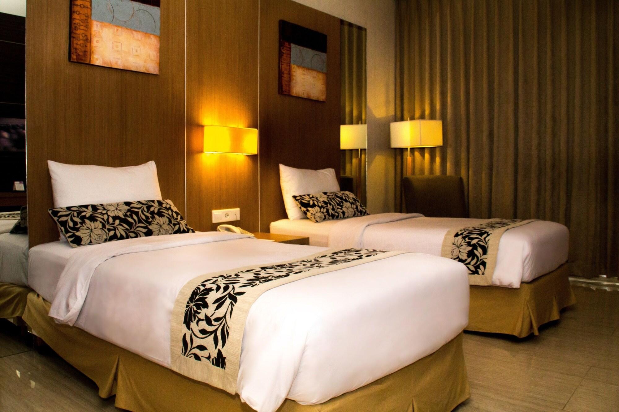 Verona Palace Hotel Bandung Eksteriør bilde