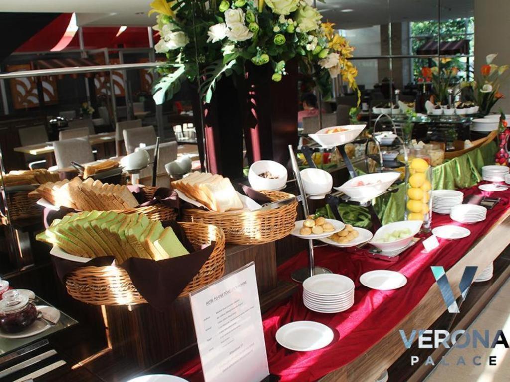 Verona Palace Hotel Bandung Eksteriør bilde