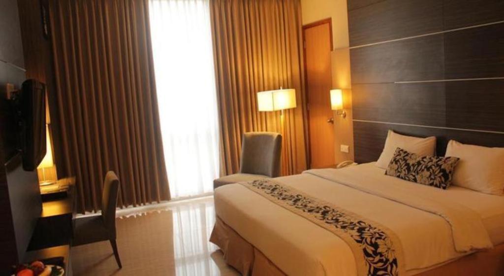 Verona Palace Hotel Bandung Eksteriør bilde