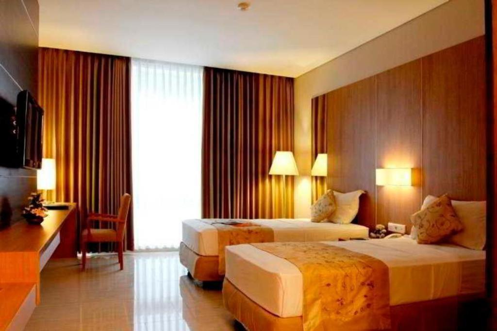 Verona Palace Hotel Bandung Eksteriør bilde