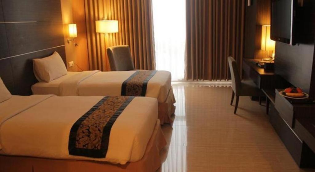 Verona Palace Hotel Bandung Eksteriør bilde