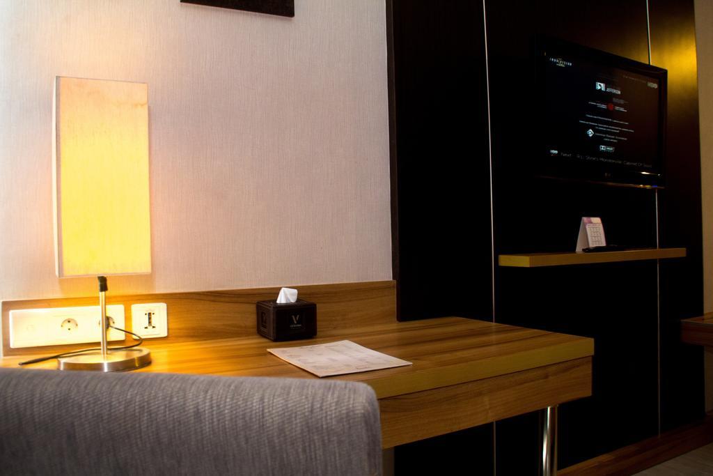Verona Palace Hotel Bandung Eksteriør bilde