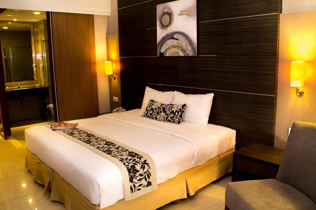 Verona Palace Hotel Bandung Eksteriør bilde