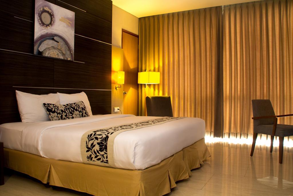 Verona Palace Hotel Bandung Eksteriør bilde