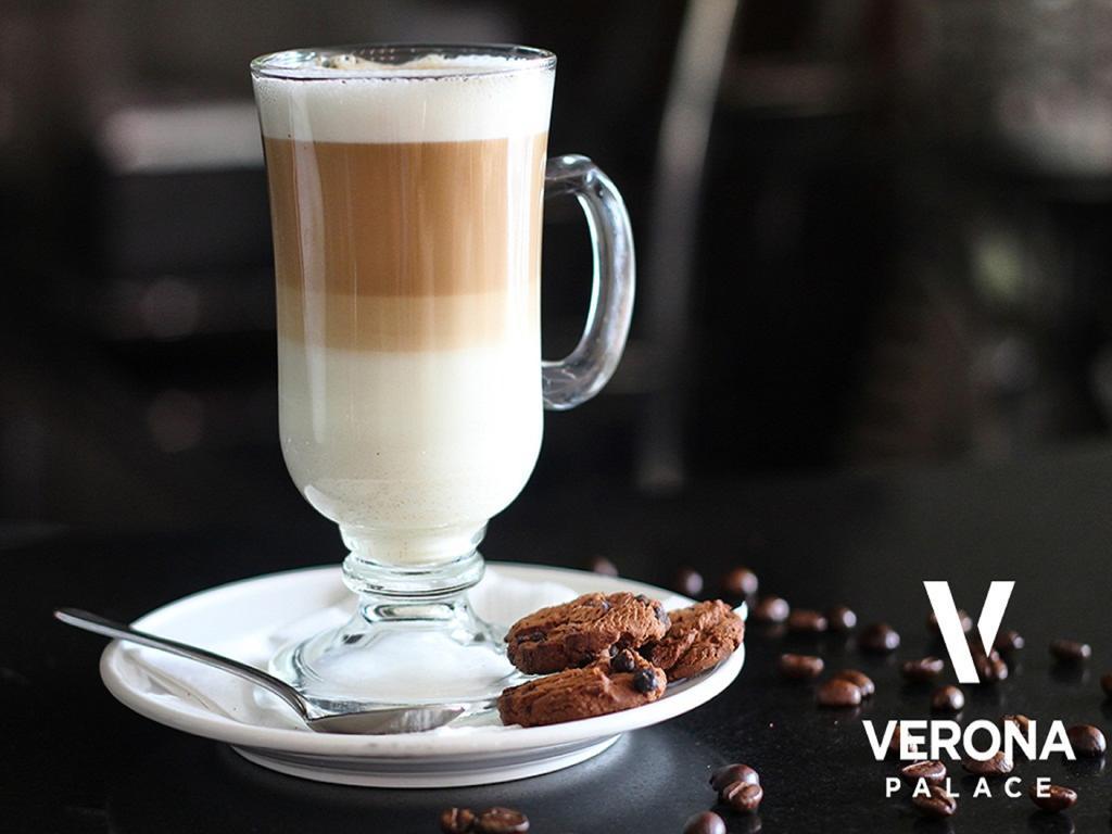 Verona Palace Hotel Bandung Eksteriør bilde