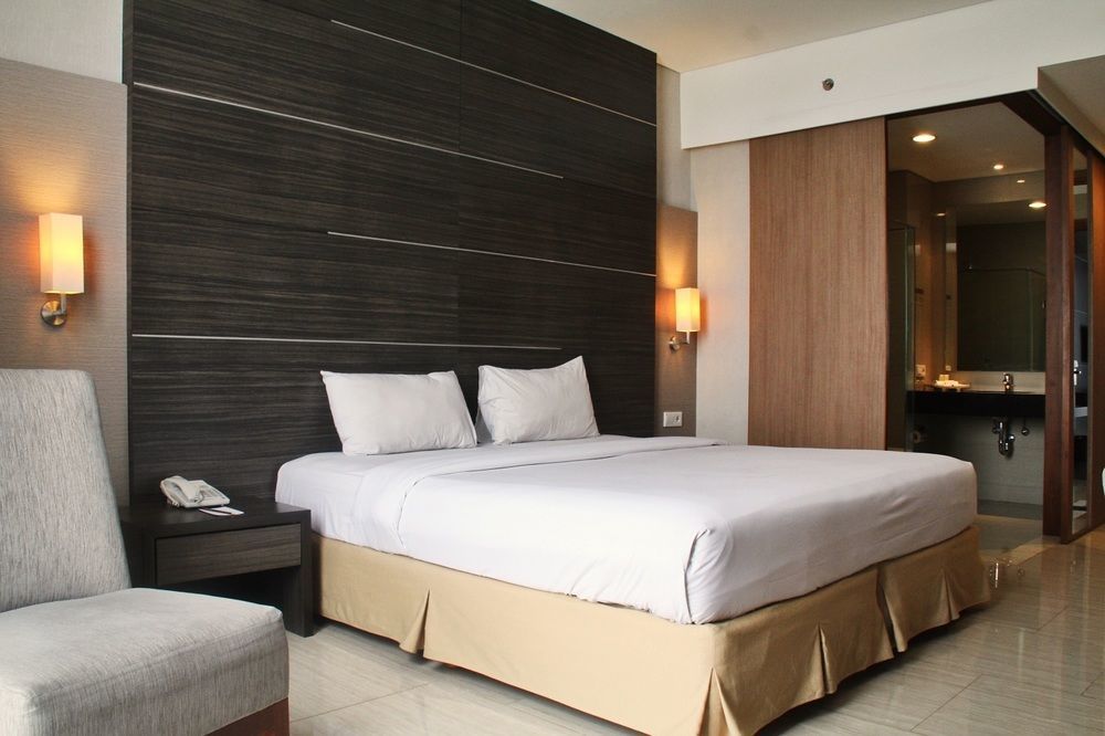 Verona Palace Hotel Bandung Eksteriør bilde